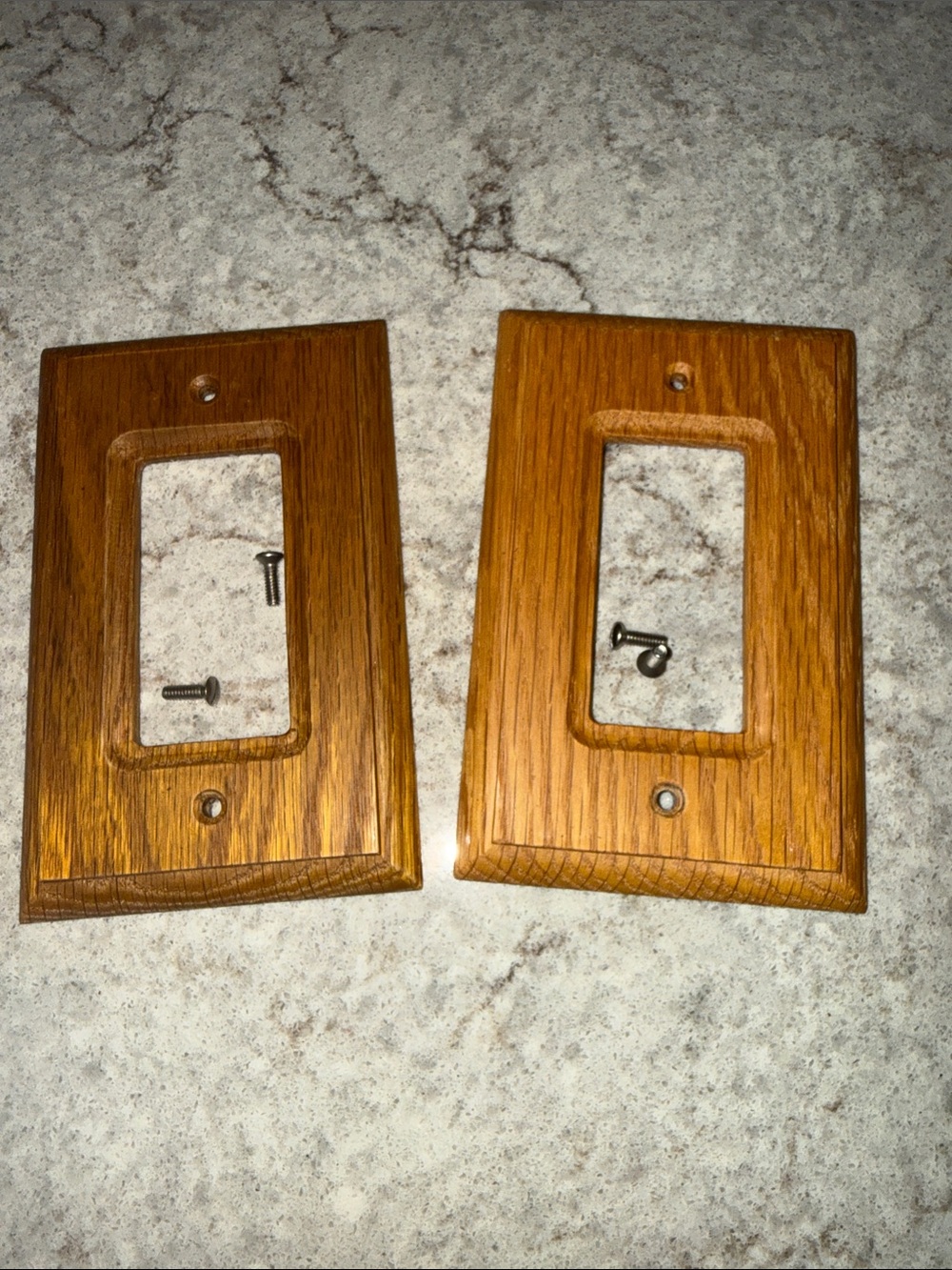 2 vintage Classic Wood Oak Single-Gang Wall Plate Pair Warm Brown